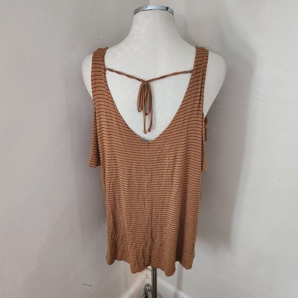 Unbranded Tan‎ Striped Cold Shoulder Top Women's Size 2X - Picture 2 of 3